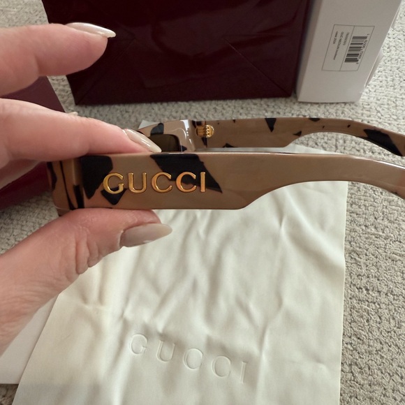 Gucci Women's Sunglasses in Tan with Black Accents - Picture 2 of 8
